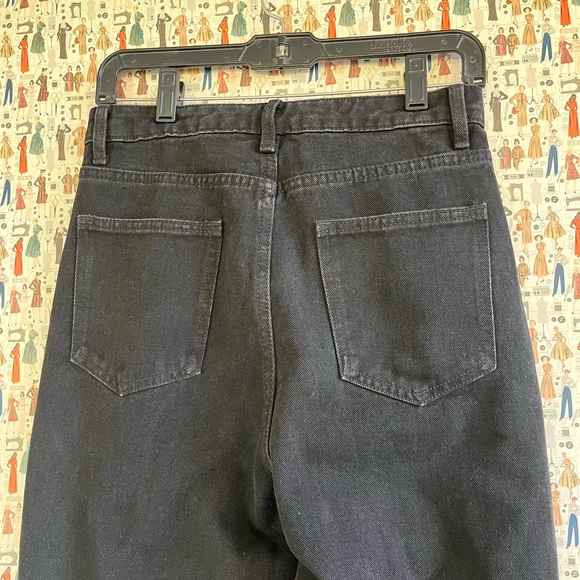 NWT Wide-legged ripped jeans 🖤 - Picture 9 of 10